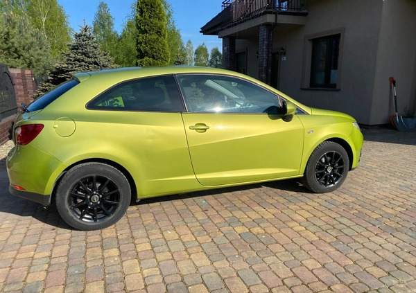 Seat Ibiza cena 17900 przebieg: 200000, rok produkcji 2009 z Pilawa małe 137